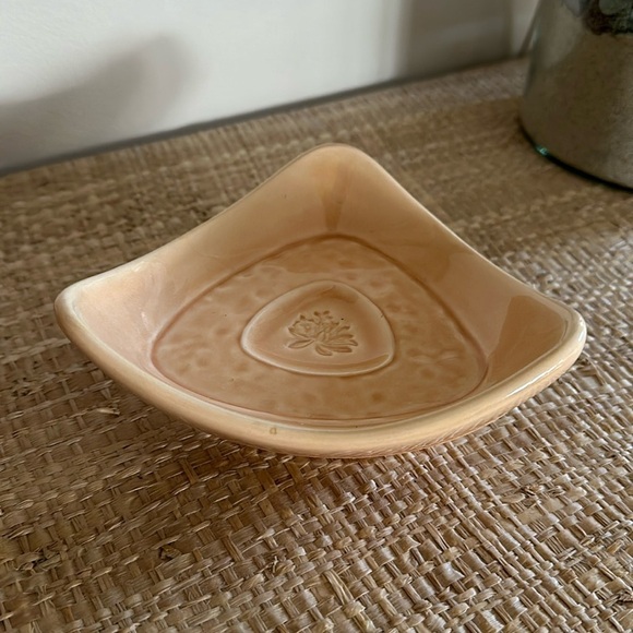 Well Being by Partylite Revitalize Pillar Holder - Picture 1 of 13